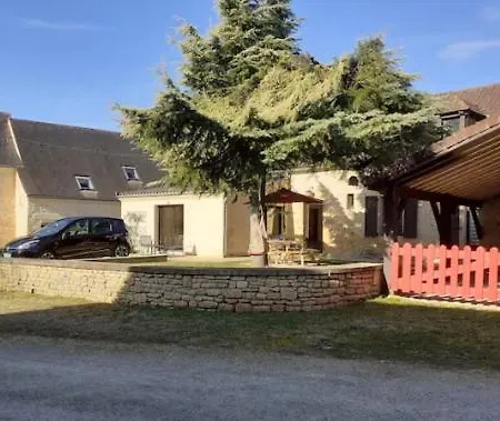 Maison Perigourdine Avec Jardin A 10 Min De Sarlat *