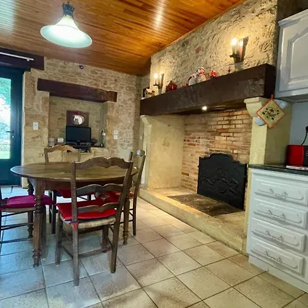 Maison Perigourdine Avec Jardin A 10 Min De Sarlat Prázdninový dům Saint-Crépin-et-Carlucet