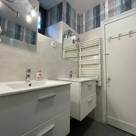 Maison Périgourdine Avec Jardin à 10 Min De Sarlat Сasa de vacaciones *