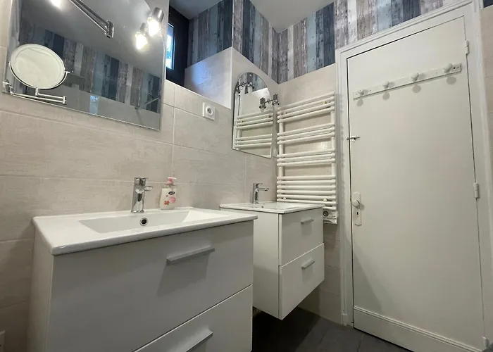 Maison Périgourdine Avec Jardin à 10 Min De Sarlat Сasa de vacaciones *